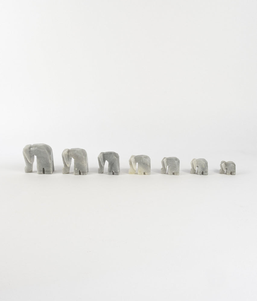 
                  
                    ASALI handgemachte Marmor Elefantenfiguren (7er Set)
                  
                